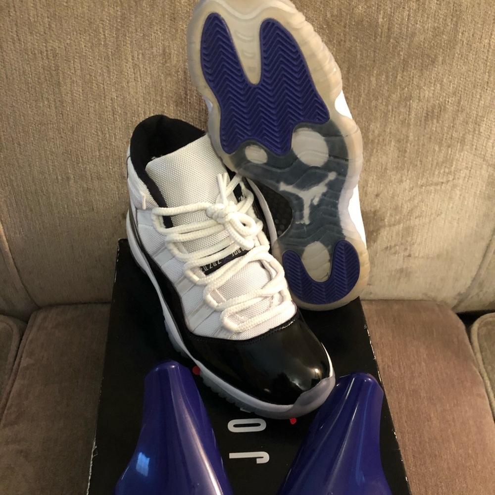 SOLDDD- Air Jordan 11 Retro Concord 2018